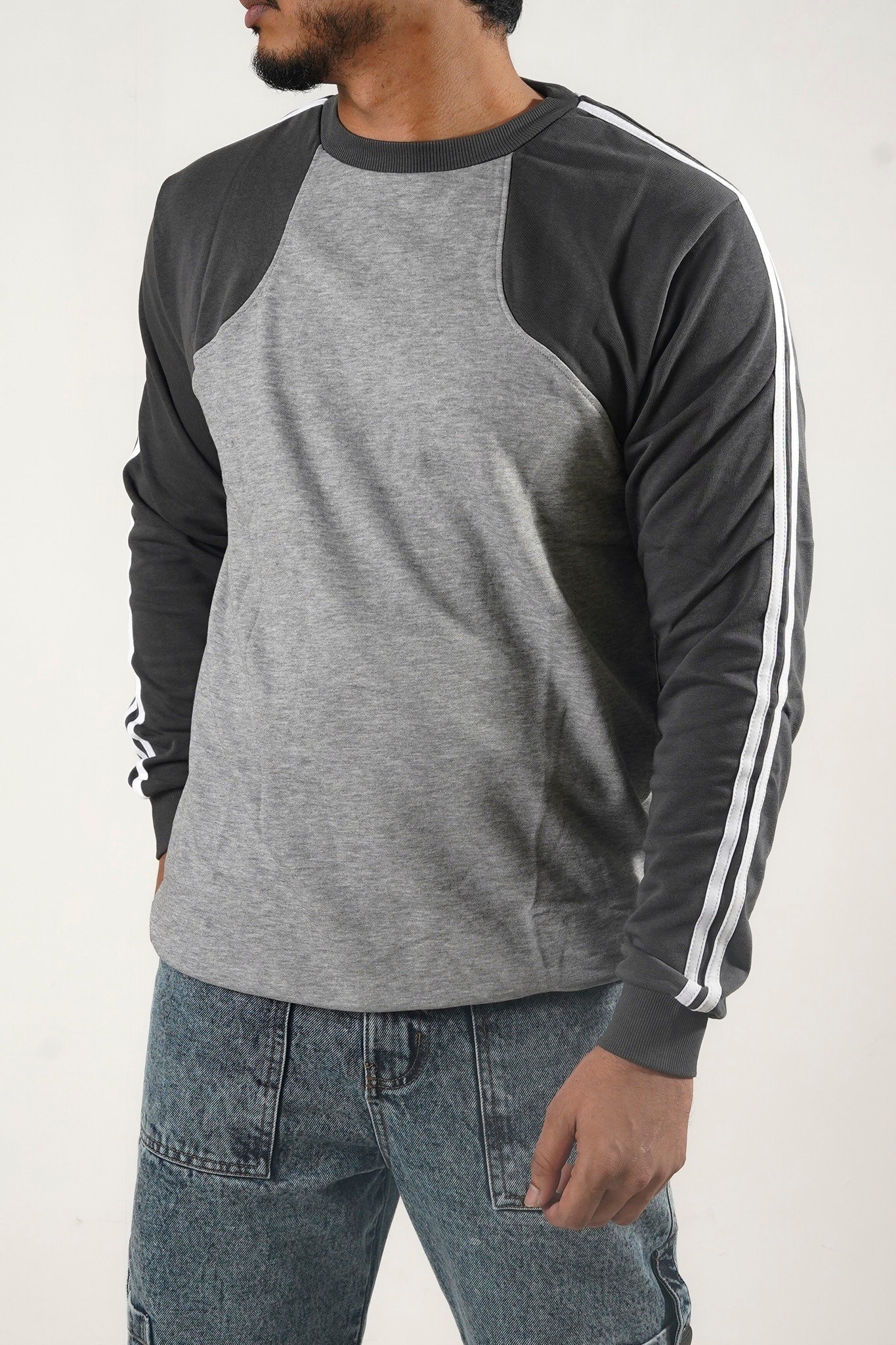 High-quality Sweatshirt.