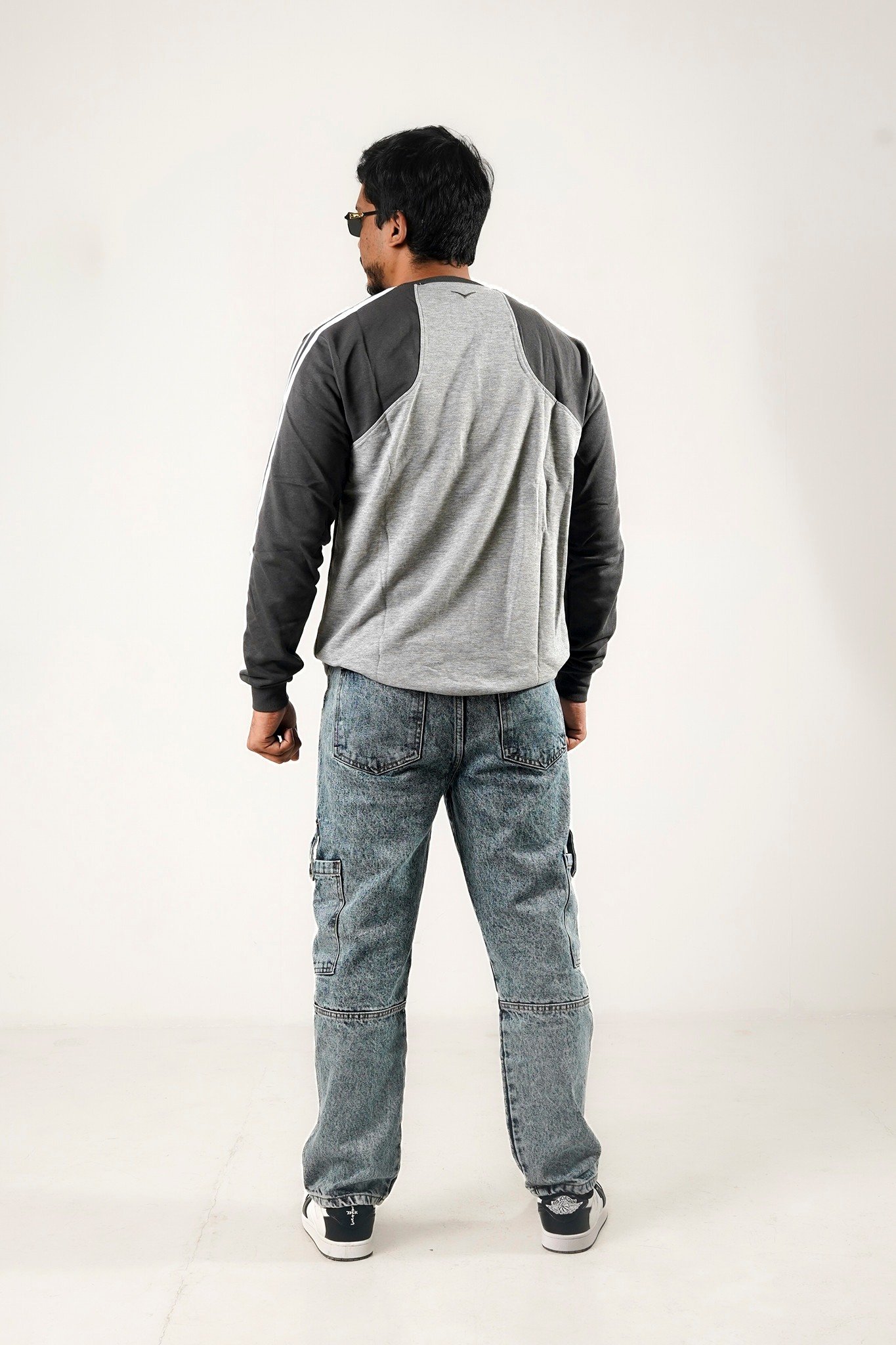 High-quality Sweatshirt.